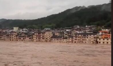 Çin’de heyelan felaketi: 9 ölü