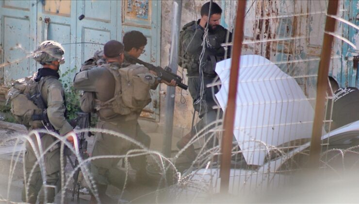 İsrail askerleri Batı Şeria’da bir Filistinliyi infaz etti
