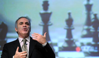Rus satranç efsanesi Kasparov: Londra, Dubai ve Türkiye’de çok Rus ajanı var