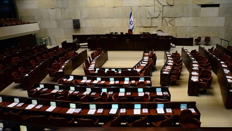 İsrail Meclisi’nde gerginlik: Aşırı sağcı vekillerden baskın