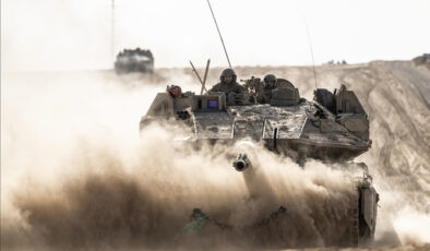 İsrail ordusu, Gazze’nin orta kesimlerindeki Zehra kentine girdi