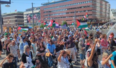 İsveç’te İsrail’in Refah’a yönelik saldırıları protesto edildi
