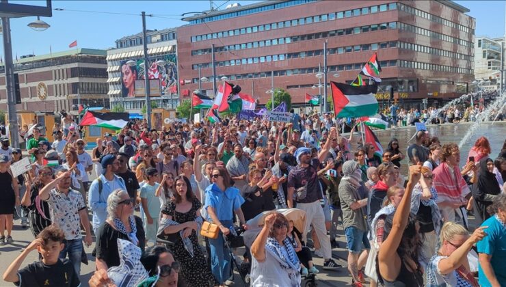 İsveç’te İsrail’in Refah’a yönelik saldırıları protesto edildi