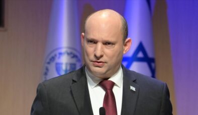 İsrail eski Başbakanı Bennett, İsraillilere ülkeyi terk etmeme çağrısı yaptı