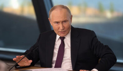 Putin rest çekti: Egemenliğimiz tehdit edilirse tüm imkanlarımızı kullanırız