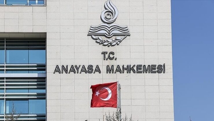 AYM, Erdoğan’ın Merkez Bankası başkanını görevden alma yetkisini iptal etti!
