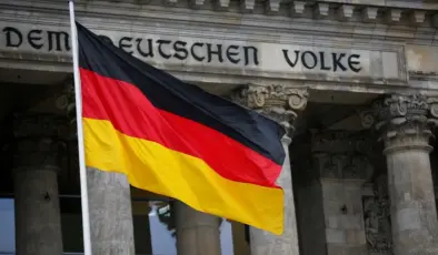 Alman hükümeti hisse satıyor