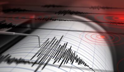 Gürcistan’da çifte deprem