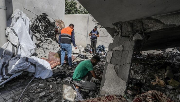 İsrail’in Gazze’de bir eve düzenlediği saldırıda 8 Filistinli öldü
