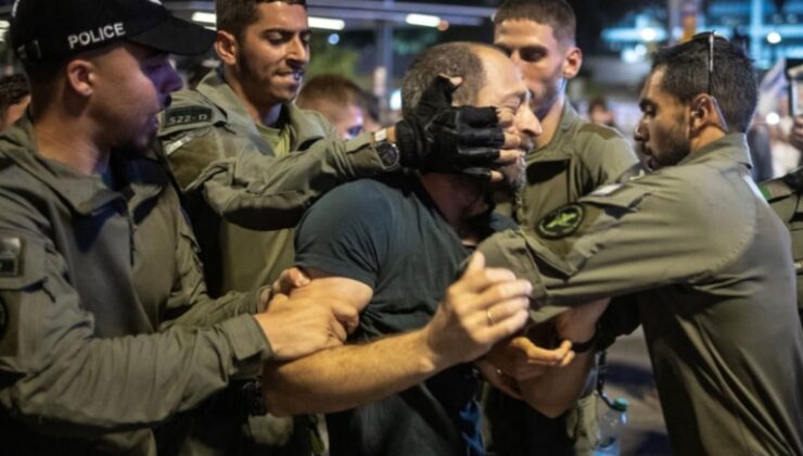 İsrailliler Netanyahu’nun istifası için sokağa döküldü