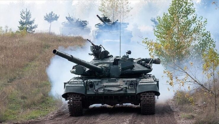 Almanya’nın 105 yeni Leopard tankı siparişi vereceği iddia edildi
