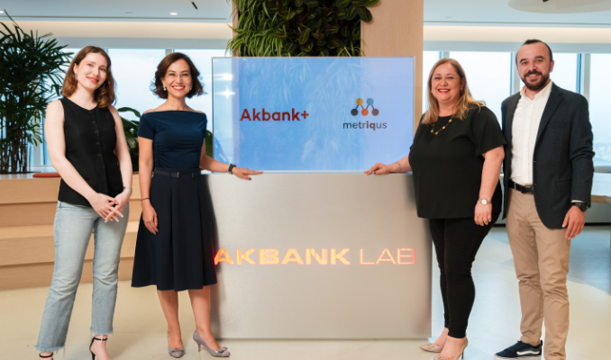 Akbanklıların girişim fikrine Akbank’tan 400 bin dolar yatırım