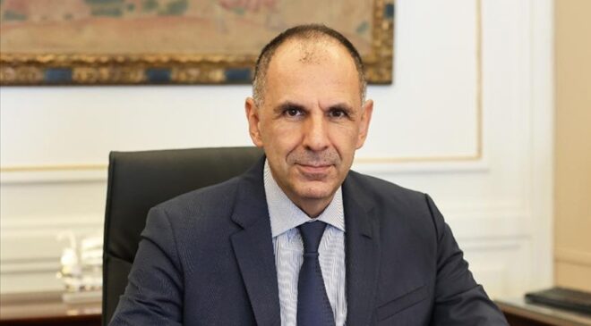 Yunanistan Dışişleri Bakanı’ndan Türkiye mesajı