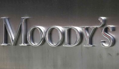 Moody’s, Türkiye’nin kredi notunu iki kademe yükseltti