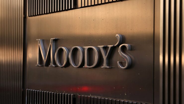 Moody’s iki kademe birden not artırdı: Ekonomistler ne dedi?
