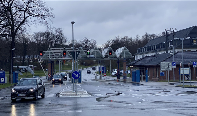 Almanya’da askeri üs sabotaj şüphesiyle kapatıldı