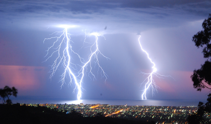 Meteoroloji’den gök gürültülü sağanak ve kuvvetli rüzgar uyarısı