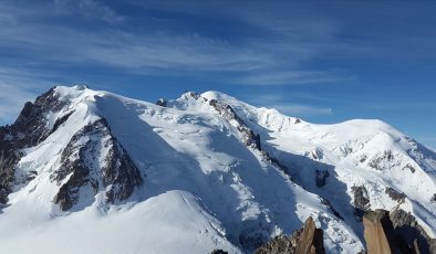 Mont Blanc Dağı’nda hava sıcaklığı 0 derecenin üzerinde ölçüldü