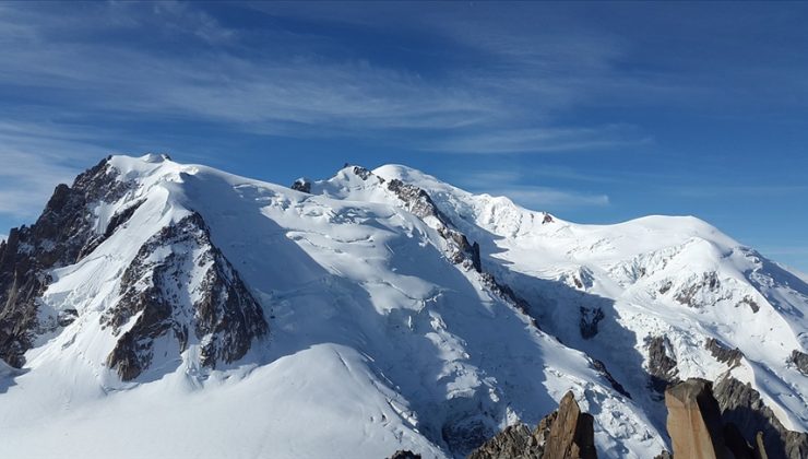 Mont Blanc Dağı’nda hava sıcaklığı 0 derecenin üzerinde ölçüldü