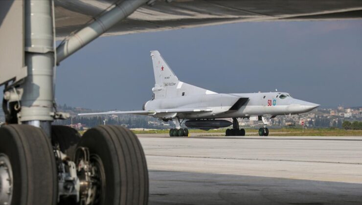 Rusya’da Tu-22M3 uzun menzilli bombardıman uçağı düştü