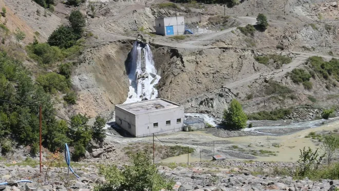 Amasya’daki heyelan HES alanındaki su odalarına zarar verdi