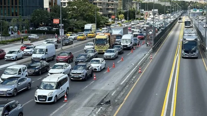 Beyaz Yol çalışması yeniden başladı… İstanbullular dikkat: 2 şeride düşecek