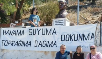 Karaburunlular Erkan Petekkaya’ya ‘DUR’ dedi