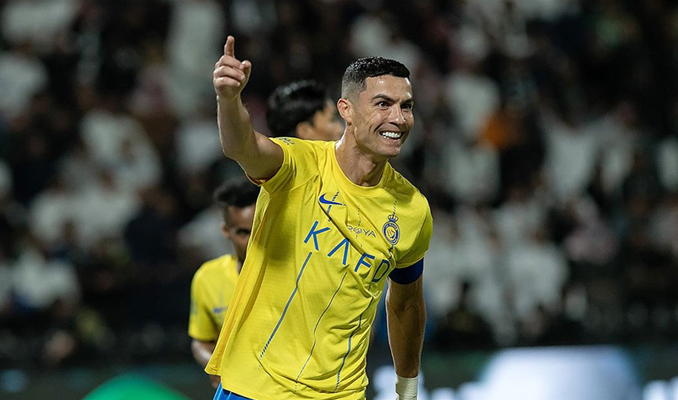 Cristiano Ronaldo, futbol tarihinde 900 gol atan ilk futbolcu oldu