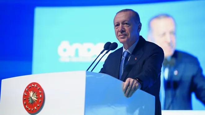 Teğmenlerin kılıçlı yeminine sert tepki! Cumhurbaşkanı Erdoğan: Bu kılıçları kime çekiyorsunuz?