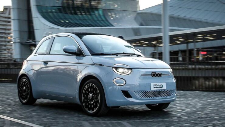 Elektrikli Fiat 500’ün üretimine ara veriliyor