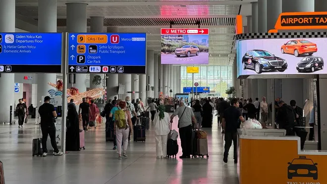 İstanbul Havalimanı’nda tatilden dönüş yoğunluğu